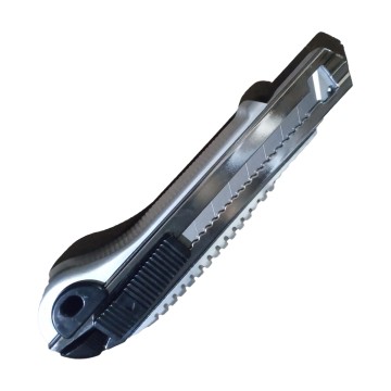 CUTTER METALICO RETRACTIL 18MM FMT