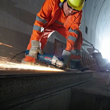 AMOLADORA ANGULAR  GWS 24-180 7 - 2400 W BOSCH