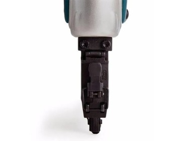 CLAVADORA NEUMATICA - AF505N CLAVOS 15-50MM MAKITA