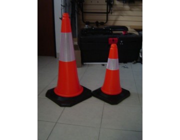 CONO C/ REFLECTIVO DE 10CM - C/ BASE DE GOMA 50 CM DP