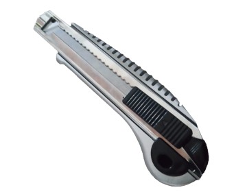 CUTTER METALICO RETRACTIL 18MM FMT