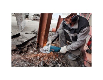 AMOLADORA ANGULAR  GWS 24-180 7 - 2400 W BOSCH