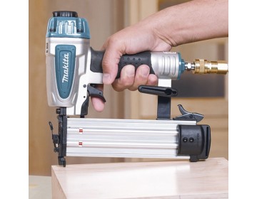 CLAVADORA NEUMATICA - AF505N CLAVOS 15-50MM MAKITA